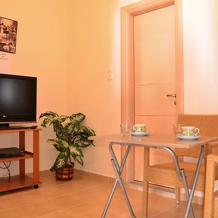 Georgias Apartments Haraki Room photo