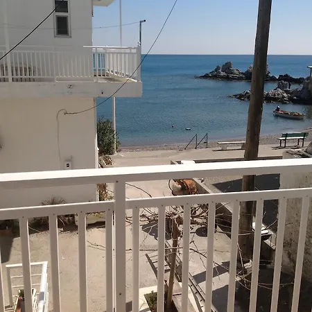 Georgias Apartments Haraki Exterior photo