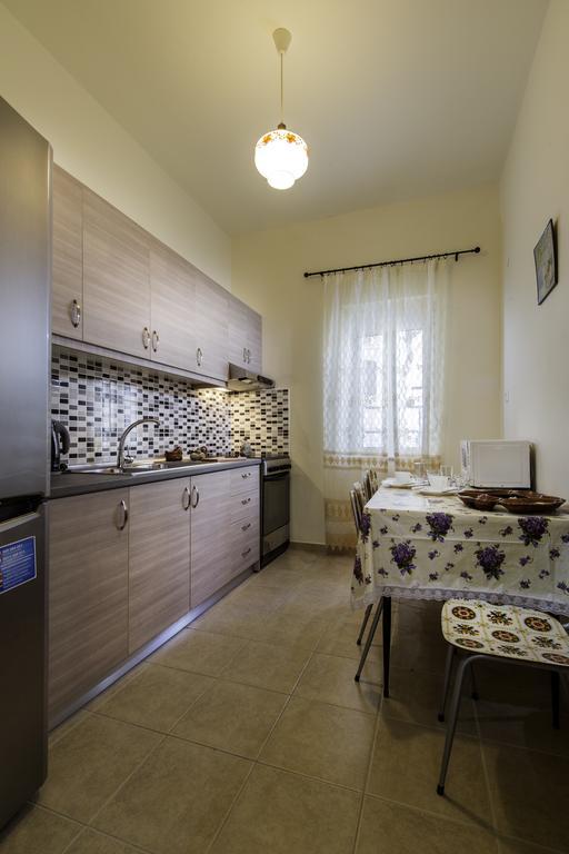 Georgias Appartement Charaki